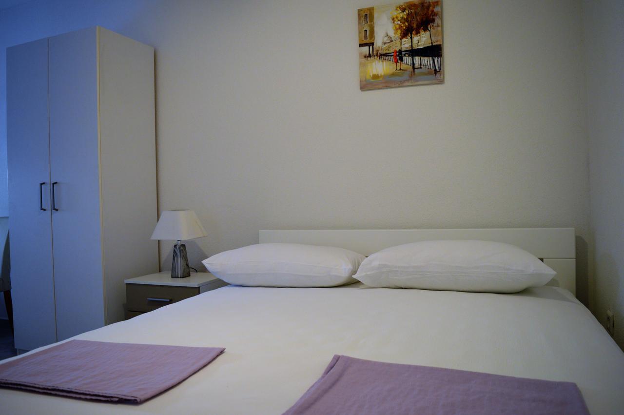 Butigan-tiha Luka Apartamento *
